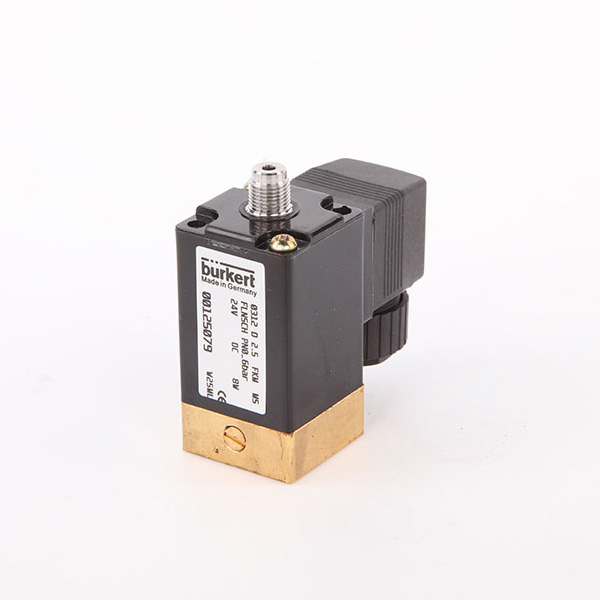 Comhla solenoid Burkert