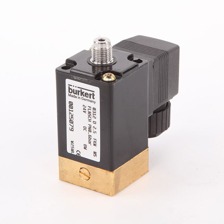 Corna comhla solenoid